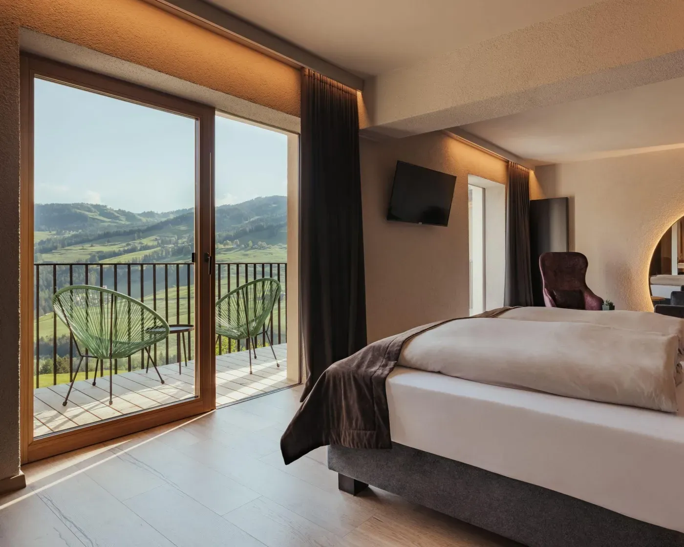 Valley comfort room 1