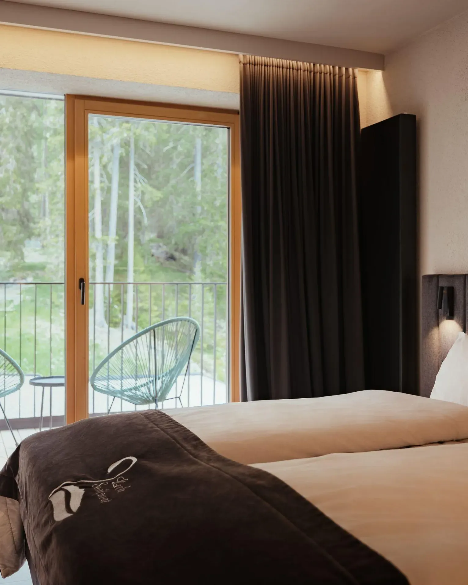 Wood classic room 4
