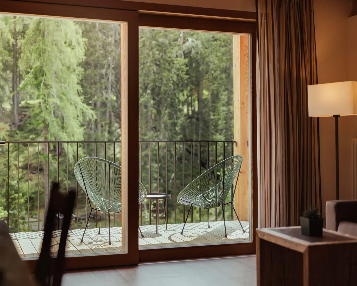 Wood superior room 5